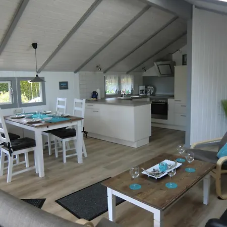 Kuestenschwalbe 펜션 Schönhagen